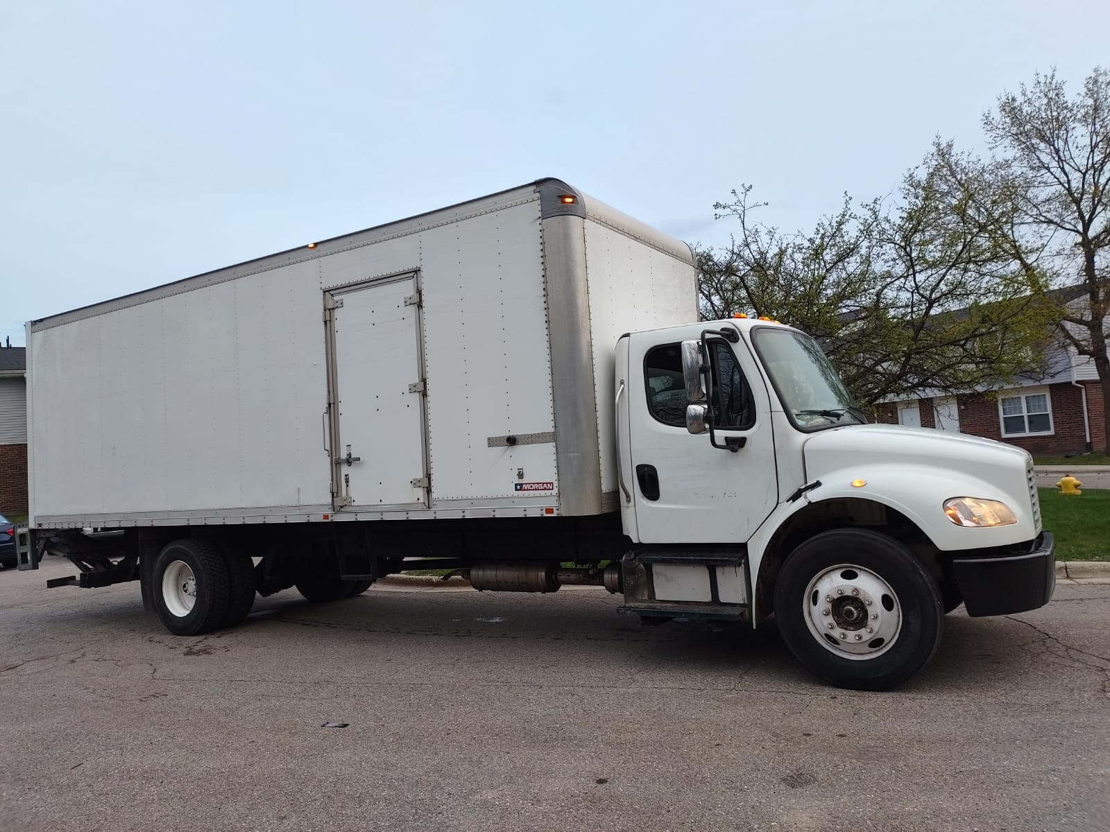 2014 Freightliner  M2 106